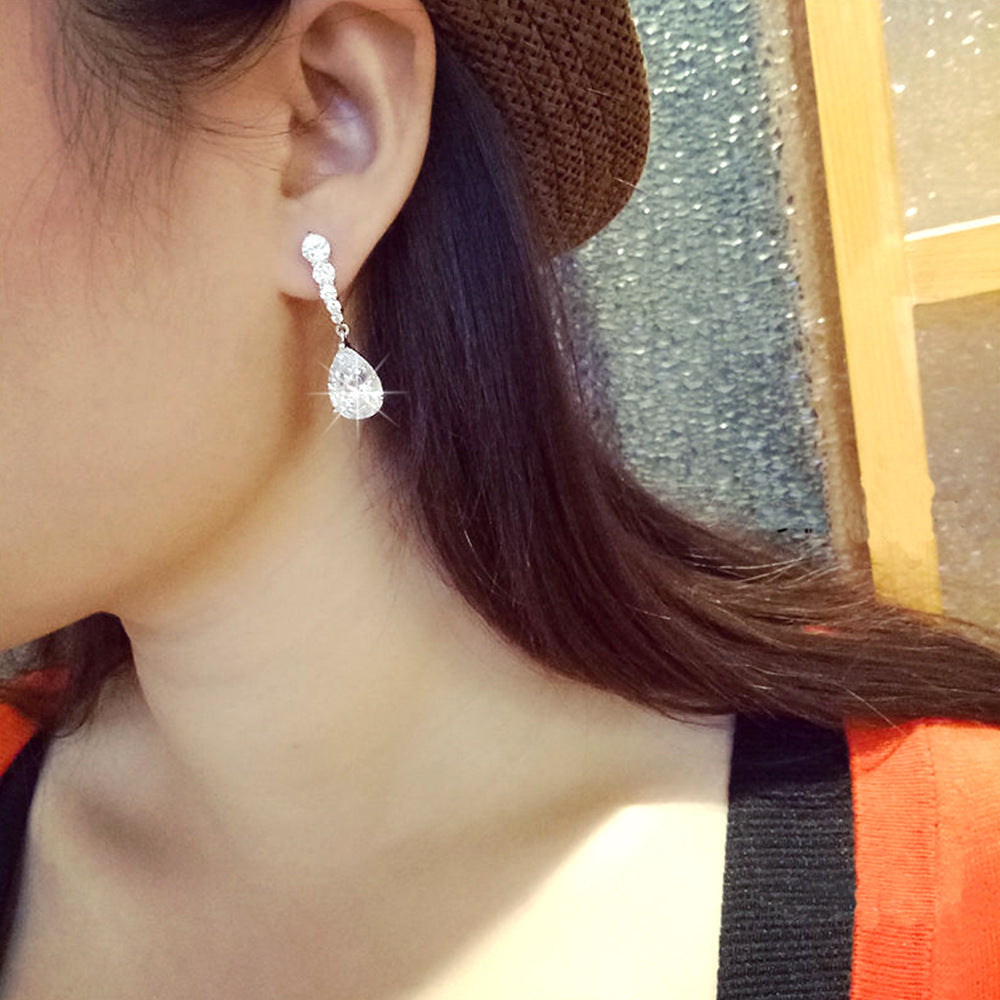 Argent Boucle d'oreille artisanal délicat