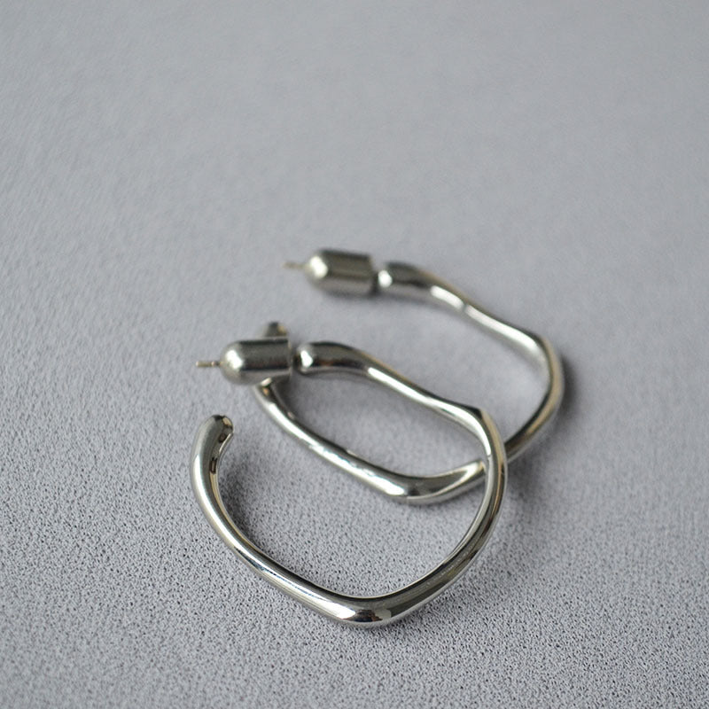 Argent Boucle d'oreille artisanal délicat