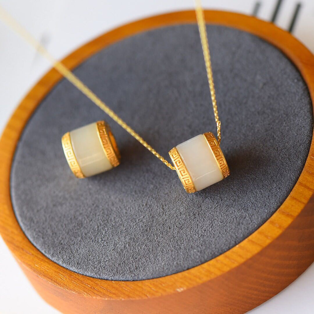 Argent Collier magnifique au style unique