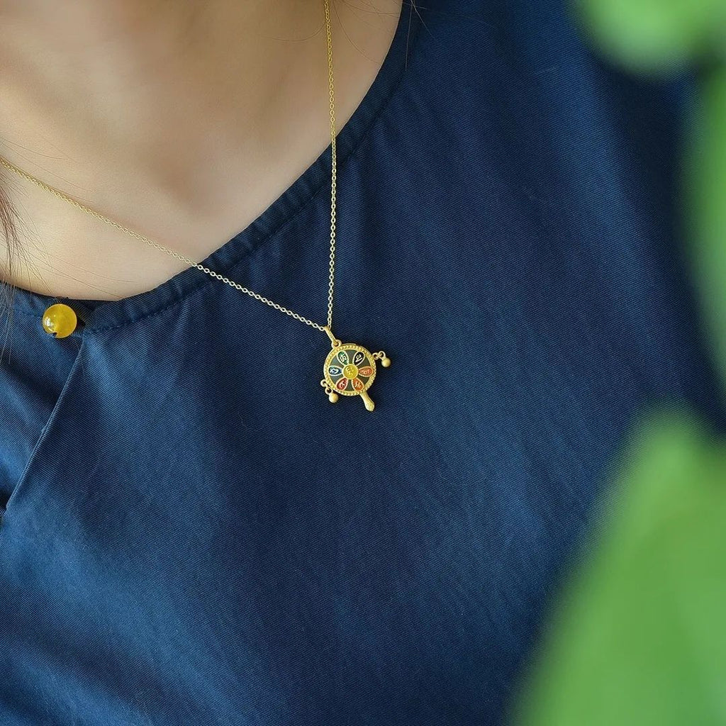 Argent Collier magnifique au style unique