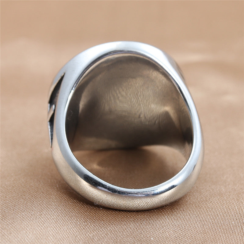 Bague classique au charme intemporel