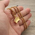 Collier classique au charme intemporel