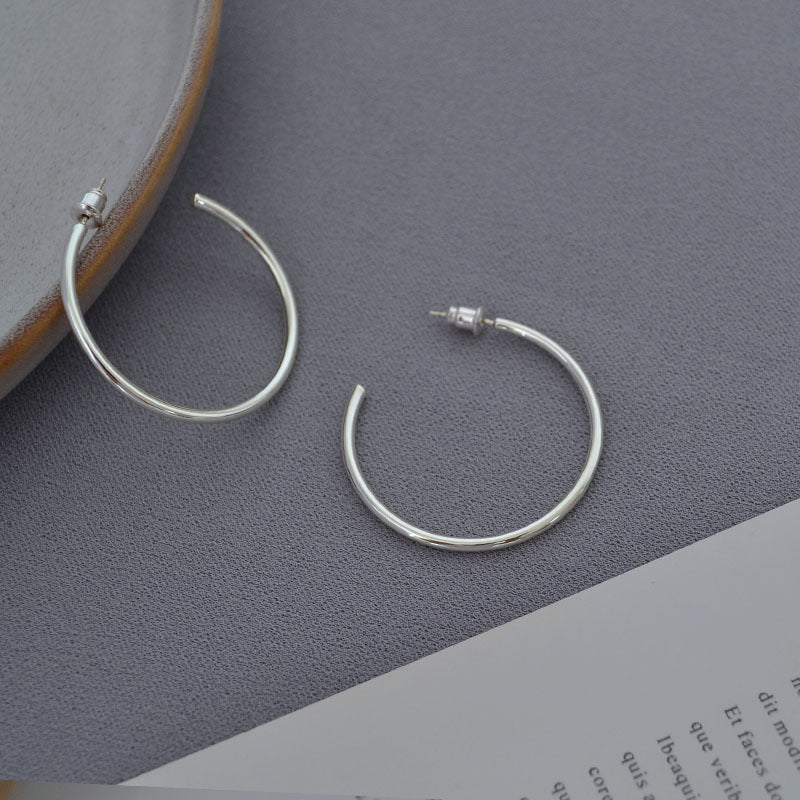 Argent Boucle d'oreille charmant pour toute occasion