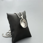 Collier classique au charme intemporel