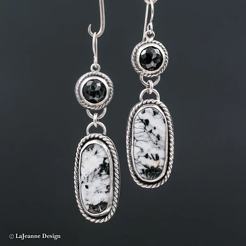 Argent Boucle d'oreille artisanal délicat