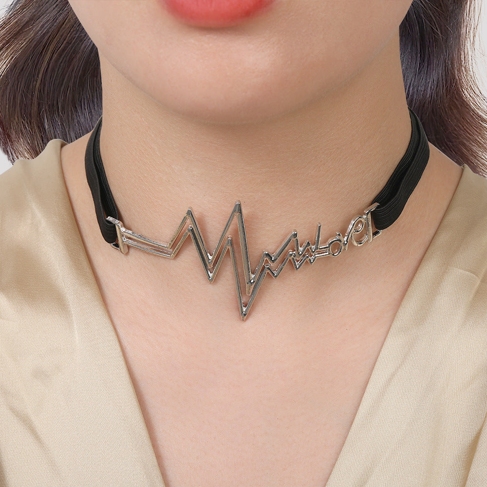 Collier artisanal délicat