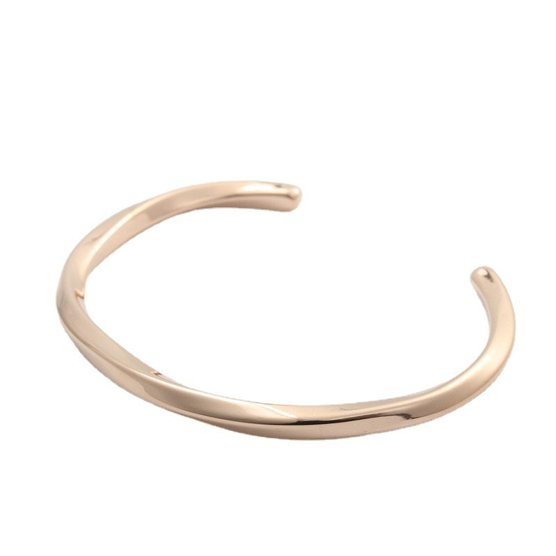 Bracelet classique au charme intemporel