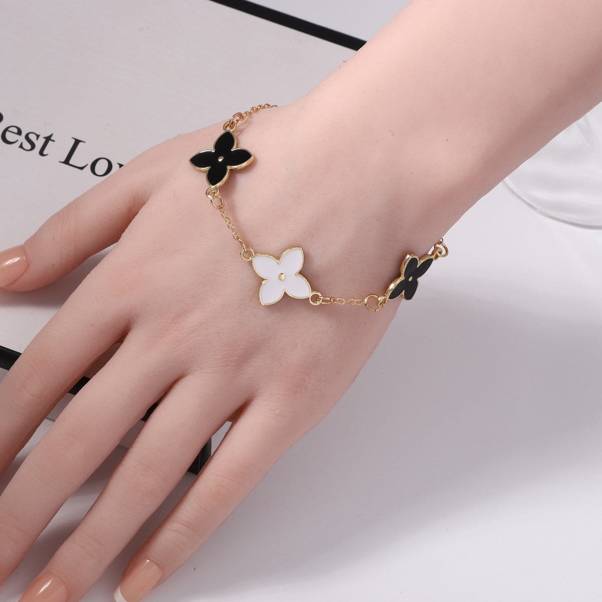 Collier artisanal délicat