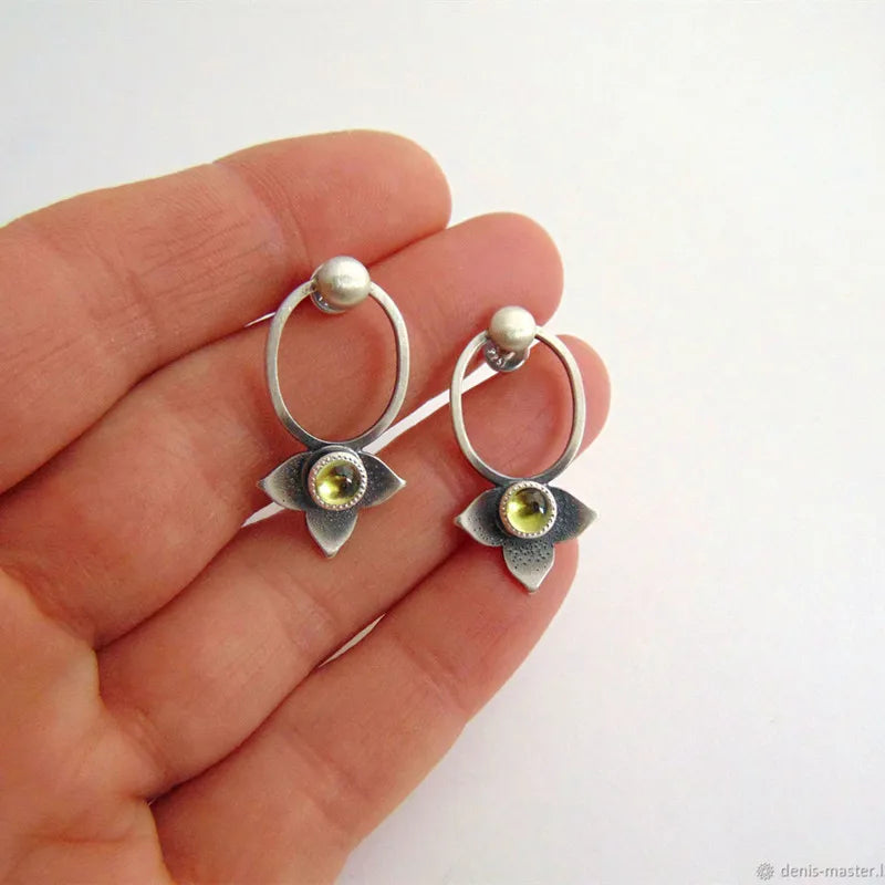 Argent Boucle d'oreille artisanal délicat