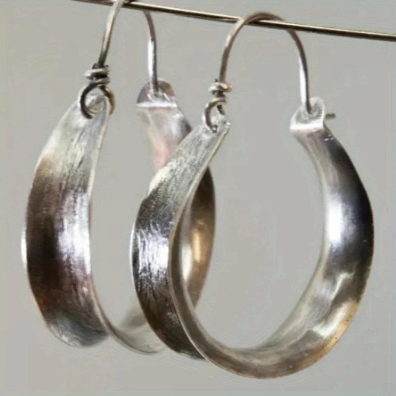 Argent Boucle d'oreille artisanal délicat