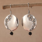 Argent Boucle d'oreille artisanal délicat