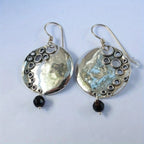 Argent Boucle d'oreille artisanal délicat