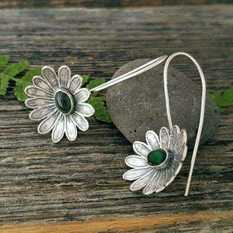 Argent Boucle d'oreille artisanal délicat