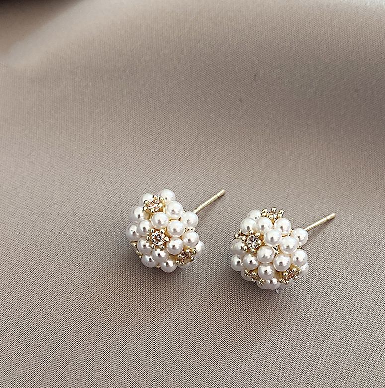 Perle Boucle d'oreille artisanal délicat