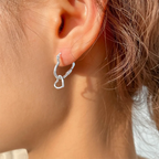 Argent Boucle d'oreille artisanal délicat