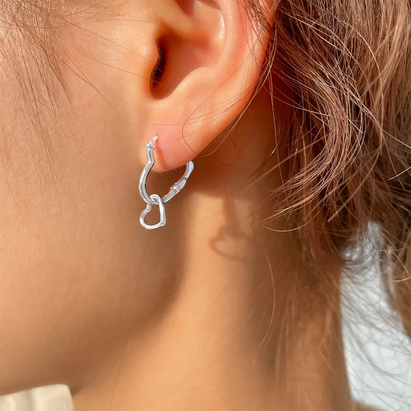 Argent Boucle d'oreille artisanal délicat