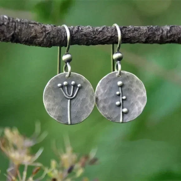 Argent Boucle d'oreille artisanal délicat