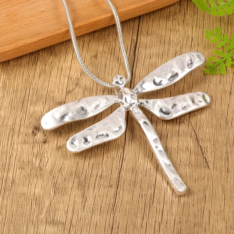 Argent Collier magnifique au style unique