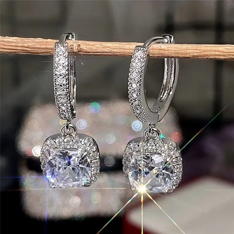 Argent Boucle d'oreille artisanal délicat